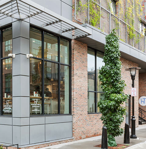 Dining: Hudson Table
